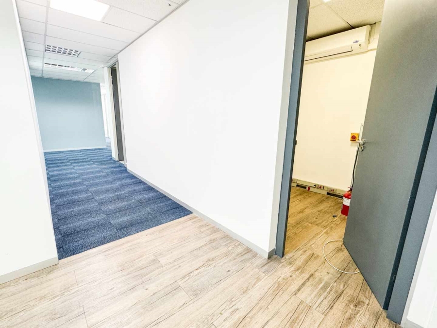 To Let Commercial Property for Rent in Plattekloof Western Cape